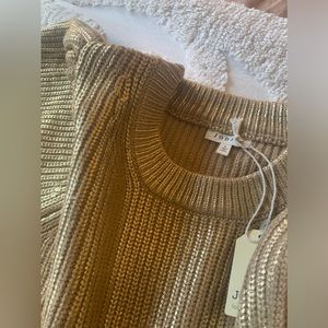 New sweater with tags